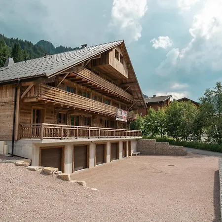 Les Cerfs Châtel